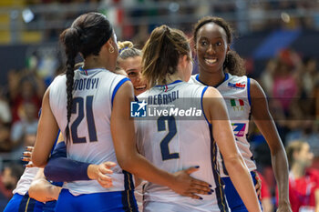 2023-08-23 - Happiness of EGONU Paola (Italy) and teammates - CEV EUROVOLLEY 2023 - WOMEN - ITALY VS CROATIA - INTERNATIONALS - VOLLEYBALL