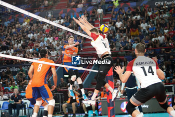2023-09-09 - The Netherlands' Bennie Tuinstra spikes tha ball - EIGHT FINAL - THE NETHERLAND VS GERMANY - CEV EUROVOLLEY MEN - VOLLEYBALL