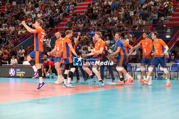 2023-09-09 - The Netherlands celebrate victory - EIGHT FINAL - THE NETHERLAND VS GERMANY - CEV EUROVOLLEY MEN - VOLLEYBALL