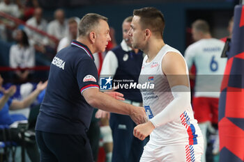 2023-09-10 - Serbia's Milorad Kapur and Serbia's Head Coach Igor Kolakovic - EIGHT FINAL - SERBIA VS CZECHIA - CEV EUROVOLLEY MEN - VOLLEYBALL