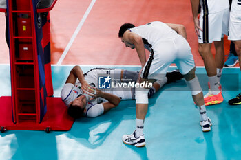 2023-09-12 - Injury for Italy's Roberto Russo - QUARTER FINAL - ITALY VS THE NETHERLANDS - CEV EUROVOLLEY MEN - VOLLEYBALL