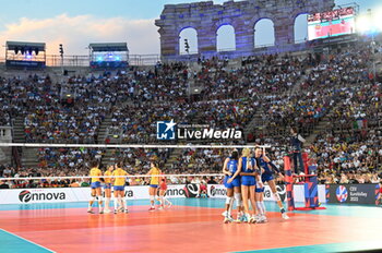 2023-08-15 - italy celebrates a point - CEV EUROVOLLEY 2023 - WOMEN - ITALY VS ROMANIA - INTERNATIONALS - VOLLEYBALL