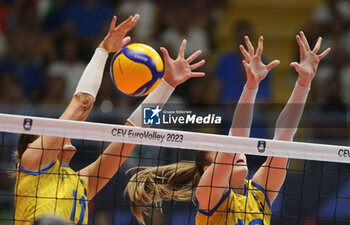 2023-08-22 - Edina Selimovic of Bosnia and Herzegovina and Jovana Biberdzic of Bosnia and Herzegovina during the CEV EuroVolley 2023 match between the national teams of Romania and Bulgaria, on 22 August 2023 at pala Giani Asti Turin Italy. Photo Nderim KACELI - CEV EUROVOLLEY 2023 - WOMEN - ITALY VS BOSNIA & HERZEGOVINA - INTERNATIONALS - VOLLEYBALL