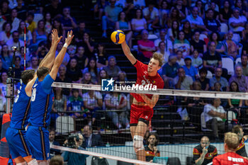 2023-08-28 - Spike of REGGERS Ferre (Belgium) during the CEV EuroVolley 2023 men Final Round Pool A, match between Italy and Belgium at Unipol Arena Bologna, Italy, on August 28, 2023 - CEV EUROVOLLEY 2023 - MEN - BELGIUM VS ITALY - INTERNATIONALS - VOLLEYBALL