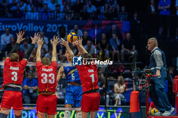 2023-08-28 - Spike of MICHIELETTO Alessandro (Italy) during the CEV EuroVolley 2023 men Final Round Pool A, match between Italy and Belgium at Unipol Arena Bologna, Italy, on August 28, 2023 - CEV EUROVOLLEY 2023 - MEN - BELGIUM VS ITALY - INTERNATIONALS - VOLLEYBALL