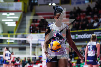 2023-01-07 - Amandha Sylves #2 of Il Bisonte Firenze in action during Volley Serie A women 2022/23 volleyball match between UYBA Unet E-Work Busto Arsizio and Il Bisonte Firenze at E-Work Arena, Busto Arsizio, Italy on January 07, 2023 - E-WORK BUSTO ARSIZIO VS IL BISONTE FIRENZE - SERIE A1 WOMEN - VOLLEYBALL