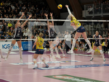 2023-02-05 - Isabelle Haak during Serie A match between Reale Mutua Fenera Chieri v Imoco Volley in Chieri (To), on February 5, 2022 - REALE MUTUA FENERA CHIERI ’76 VS PROSECCO DOC IMOCO CONEGLIANO - SERIE A1 WOMEN - VOLLEYBALL