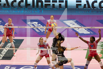 2023-02-04 - Raymariely Santos (Perugia Volley) in action - VERO VOLLEY MILANO VS BARTOCCINI-FORTINFISSI PERUGIA - SERIE A1 WOMEN - VOLLEYBALL
