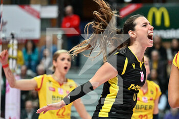 2023-02-05 - Giada
Cecchetto (Bergamo) celebrates after scoring a point - CUNEO GRANDA VOLLEY VS VOLLEY BERGAMO 1991 - SERIE A1 WOMEN - VOLLEYBALL