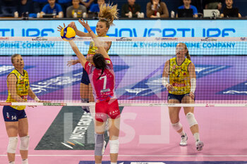 2023-03-05 - Spike of Fahr Sarah (Imoco Volley Conegliano) - VERO VOLLEY MILANO VS PROSECCO DOC IMOCO CONEGLIANO - SERIE A1 WOMEN - VOLLEYBALL