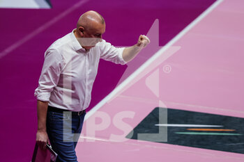 08/03/2023 - Massimo Barbolini Head Coach of Savino del Bene Scandicci gestures during Volley Serie A women 2022/23 volleyball match between UYBA Unet E-Work Busto Arsizio and Savino del Bene Scandicci at E-Work Arena, Busto Arsizio, Italy on March 08, 2023 - E-WORK BUSTO ARSIZIO VS SAVINO DEL BENE SCANDICCI - SERIE A1 FEMMINILE - VOLLEY