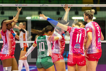 18/03/2023 - Exultation of players of Vero Volley Milano after scoring a match point - VERO VOLLEY MILANO VS CUNEO GRANDA VOLLEY - SERIE A1 FEMMINILE - VOLLEY