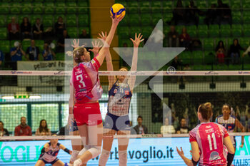 2023-04-01 - Attack of Magdalena Stysiak (Vero Volley Milano) - VERO VOLLEY MILANO VS IL BISONTE FIRENZE - SERIE A1 WOMEN - VOLLEYBALL