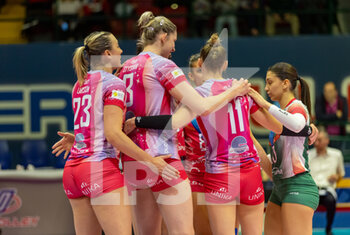 2023-04-01 - Happiness of Players of Vero Volley Milano - VERO VOLLEY MILANO VS IL BISONTE FIRENZE - SERIE A1 WOMEN - VOLLEYBALL
