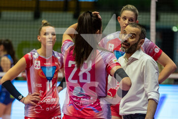 2023-04-01 - Head coach Marco Gaspari (Vero Volley Milano) with Sonia Candi (Vero Volley Milano) - VERO VOLLEY MILANO VS IL BISONTE FIRENZE - SERIE A1 WOMEN - VOLLEYBALL
