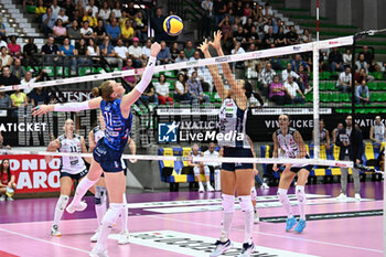 2023-10-08 - Attack of Isabelle Haak ( Prosecco Doc Imoco Conegliano ) - PROSECCO DOC IMOCO CONEGLIANO VS ITAS TRENTINO - SERIE A1 WOMEN - VOLLEYBALL