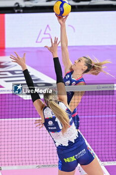 2023-10-08 - Britt Herbots of Savino Del Bene Scandicci - SAVINO DEL BENE SCANDICCI VS IL BISONTE FIRENZE - SERIE A1 WOMEN - VOLLEYBALL