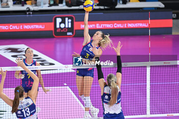 2023-10-08 - Britt Herbots of Savino Del Bene Scandicci - SAVINO DEL BENE SCANDICCI VS IL BISONTE FIRENZE - SERIE A1 WOMEN - VOLLEYBALL