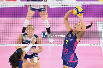 2023-10-08 - Isabella Di Iulio of Savino Del Bene Scandicci - SAVINO DEL BENE SCANDICCI VS IL BISONTE FIRENZE - SERIE A1 WOMEN - VOLLEYBALL