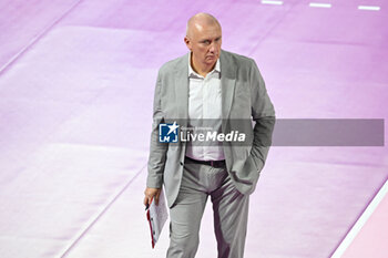 2023-10-08 - Head coach Massimo Barbolini of Savino Del Bene Scandicci - SAVINO DEL BENE SCANDICCI VS IL BISONTE FIRENZE - SERIE A1 WOMEN - VOLLEYBALL