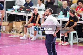 2023-10-15 - head coach Giulio Cesare Bregoli (Reale Mutua Fenera Chieri) - ROMA VOLLEY CLUB VS REALE MUTUA FENERA CHIERI 76 - SERIE A1 WOMEN - VOLLEYBALL
