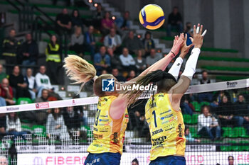 2023-11-22 - Block of Vittoria Piani and Marina Lubian (Prosecco Doc Imoco Conegliano) - PROSECCO DOC IMOCO CONEGLIANO VS ROMA VOLLEY CLUB - SERIE A1 WOMEN - VOLLEYBALL