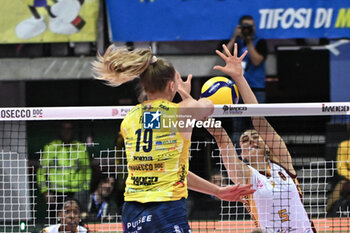 2023-11-22 - Spike of Sarah Fahr (Prosecco Doc Imoco Conegliano) - PROSECCO DOC IMOCO CONEGLIANO VS ROMA VOLLEY CLUB - SERIE A1 WOMEN - VOLLEYBALL