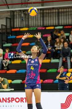 2023-10-29 - Ting Zhu (Savino Del Bene Scandicci) warm up - SAVINO DEL BENE SCANDICCI VS TRASPORTIPESANTI CASALMAGGIORE - SERIE A1 WOMEN - VOLLEYBALL