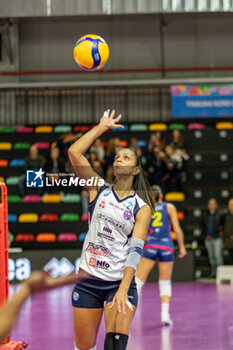 2023-10-29 - Roslandy Acosta Alvarado (Trasportipesanti Casalmaggiore) warm up - SAVINO DEL BENE SCANDICCI VS TRASPORTIPESANTI CASALMAGGIORE - SERIE A1 WOMEN - VOLLEYBALL