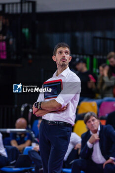 2023-10-29 - Marco Musso (head coach of Trasportipesanti Casalmaggiore) - SAVINO DEL BENE SCANDICCI VS TRASPORTIPESANTI CASALMAGGIORE - SERIE A1 WOMEN - VOLLEYBALL