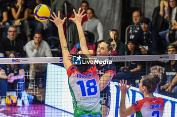 2023-11-04 - Anna Gray in action for Chieri during Volley Serie A1 F match between Reale Mutua Fener Chieri '76 and Wash4green Pinerolo at Palafenera, Chieri (TO) - REALE MUTUA FENERA CHIERI 76 VS WASH4GREEN PINEROLO - SERIE A1 WOMEN - VOLLEYBALL