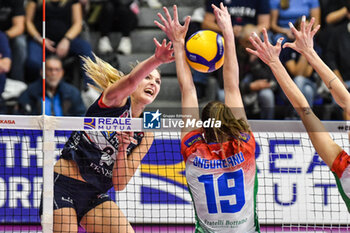 2023-11-04 - Kaja Grobelna for Chieri during Volley Serie A1 F match between Reale Mutua Fener Chieri '76 and Wash4green Pinerolo at Palafenera, Chieri (TO) - REALE MUTUA FENERA CHIERI 76 VS WASH4GREEN PINEROLO - SERIE A1 WOMEN - VOLLEYBALL