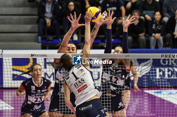 2023-11-18 - Yana Shcherban of Itas Trentino Volley in action during Volley Serie A1 F match between Reale Mutua Fenera Chieri '76 and Itas Trentino Volley at PalaFenera, Chieri - REALE MUTUA FENERA CHIERI 76 VS ITAS TRENTINO - SERIE A1 WOMEN - VOLLEYBALL