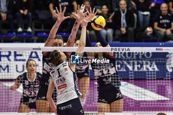 2023-11-18 - Yana Shcherban of Itas Trentino Volley attack during Volley Serie A1 F match between Reale Mutua Fenera Chieri '76 and Itas Trentino Volley at PalaFenera, Chieri - REALE MUTUA FENERA CHIERI 76 VS ITAS TRENTINO - SERIE A1 WOMEN - VOLLEYBALL