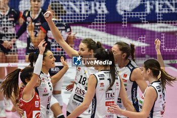 2023-11-18 - Itas Trentino Volley celebrates scoring during Volley Serie A1 F match between Reale Mutua Fenera Chieri '76 and Itas Trentino Volley at PalaFenera, Chieri - REALE MUTUA FENERA CHIERI 76 VS ITAS TRENTINO - SERIE A1 WOMEN - VOLLEYBALL