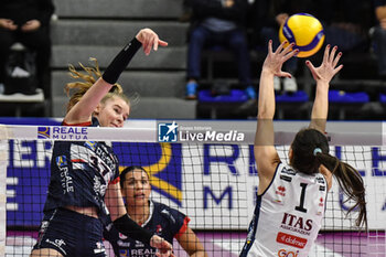 2023-11-18 - Camilla Weitzel of Chieri '76 during Volley Serie A1 F match between Reale Mutua Fenera Chieri '76 and Itas Trentino Volley at PalaFenera, Chieri - REALE MUTUA FENERA CHIERI 76 VS ITAS TRENTINO - SERIE A1 WOMEN - VOLLEYBALL