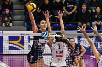 2023-11-18 - Martha Anthouli of Chieri '76 in action during Volley Serie A1 F match between Reale Mutua Fenera Chieri '76 and Itas Trentino Volley at PalaFenera, Chieri - REALE MUTUA FENERA CHIERI 76 VS ITAS TRENTINO - SERIE A1 WOMEN - VOLLEYBALL