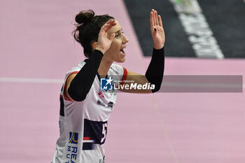 2023-11-18 - Ilaria Spirito of Chieri '76 during Volley Serie A1 F match between Reale Mutua Fenera Chieri '76 and Itas Trentino Volley at PalaFenera, Chieri - REALE MUTUA FENERA CHIERI 76 VS ITAS TRENTINO - SERIE A1 WOMEN - VOLLEYBALL