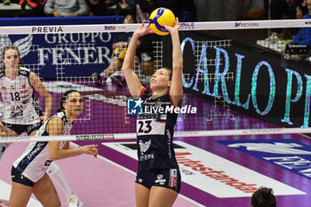 2023-11-18 - Ofelia Malinov of Chieri '76 in action during Volley Serie A1 F match between Reale Mutua Fenera Chieri '76 and Itas Trentino Volley at PalaFenera, Chieri - REALE MUTUA FENERA CHIERI 76 VS ITAS TRENTINO - SERIE A1 WOMEN - VOLLEYBALL