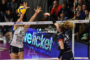 2023-11-18 - Camilla Weitzel of Chieri '76 in action during Volley Serie A1 F match between Reale Mutua Fenera Chieri '76 and Itas Trentino Volley at PalaFenera, Chieri - REALE MUTUA FENERA CHIERI 76 VS ITAS TRENTINO - SERIE A1 WOMEN - VOLLEYBALL
