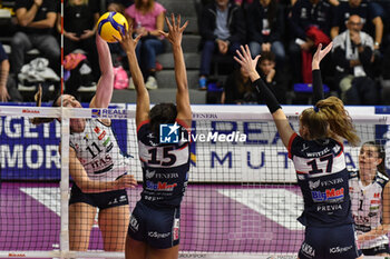 2023-11-18 - Carli Dehogg of Itas Trentino Volley during Volley Serie A1 F match between Reale Mutua Fenera Chieri '76 and Itas Trentino Volley at PalaFenera, Chieri - REALE MUTUA FENERA CHIERI 76 VS ITAS TRENTINO - SERIE A1 WOMEN - VOLLEYBALL