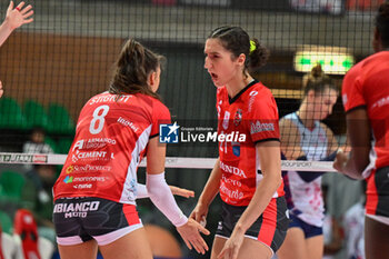2023-11-19 - Lena
Stigrot (Cuneo) and Beatrice
Molinaro (Cuneo) celebrates after scoring a point - CUNEO GRANDA VOLLEY VS SAVINO DEL BENE SCANDICCI - SERIE A1 WOMEN - VOLLEYBALL