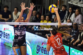 2023-12-03 - Giorgia Frosini of UYBA in action during Serie A1 Femminile match between Reale Mutua Fenera Chieri '76 and UYBA Volley Busto Arsizio at Palafenera, Chieri (TO) - REALE MUTUA FENERA CHIERI 76 VS UYBA VOLLEY BUSTO ARSIZIO - SERIE A1 WOMEN - VOLLEYBALL