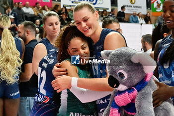 2023-12-10 - Brenda
Castillo and Nika
Daalderop (Vero Volley Milano) celebrates after scoring a match - CUNEO GRANDA VOLLEY VS ALLIANZ VV MILANO - SERIE A1 WOMEN - VOLLEYBALL