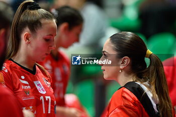 2023-12-23 - Anna
Haak (Cuneo) and Serena
Scognamillo (Cuneo) - CUNEO GRANDA VOLLEY VS IL BISONTE FIRENZE - SERIE A1 WOMEN - VOLLEYBALL