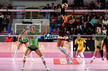 2023-11-04 - Attack of Roma Volley Club - ROMA VOLLEY CLUB VS VOLLEY BERGAMO 1991 - SERIE A1 WOMEN - VOLLEYBALL