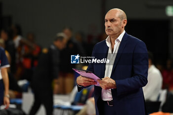 2023-11-01 - Coach Carlo Parisi (Il Bisonte Firenze) - IL BISONTE FIRENZE VS ROMA VOLLEY CLUB - SERIE A1 WOMEN - VOLLEYBALL