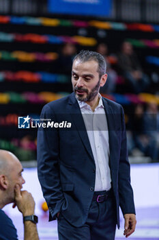 2023-12-17 - Marco Gaspari (head coach of Allianz Vero Volley Milano) - IL BISONTE FIRENZE VS ALLIANZ VV MILANO - SERIE A1 WOMEN - VOLLEYBALL