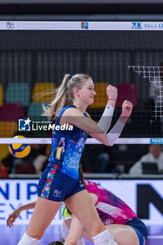 2023-12-17 - Lina Alsmeier (Il Bisonte Firenze) exultation - IL BISONTE FIRENZE VS ALLIANZ VV MILANO - SERIE A1 WOMEN - VOLLEYBALL