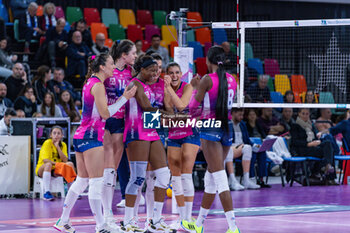 2023-12-17 - Exultation of Allianz Vero Volley Milano's players - IL BISONTE FIRENZE VS ALLIANZ VV MILANO - SERIE A1 WOMEN - VOLLEYBALL